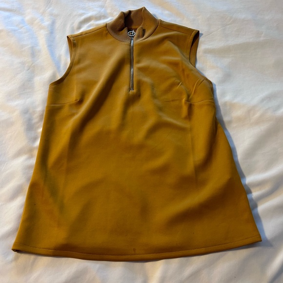 Catherine xs top - Picture 1 of 3